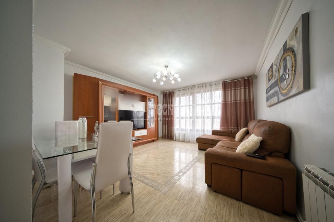 Sala de estar de Piso en venta en Valladolid Capital con Calefacción
