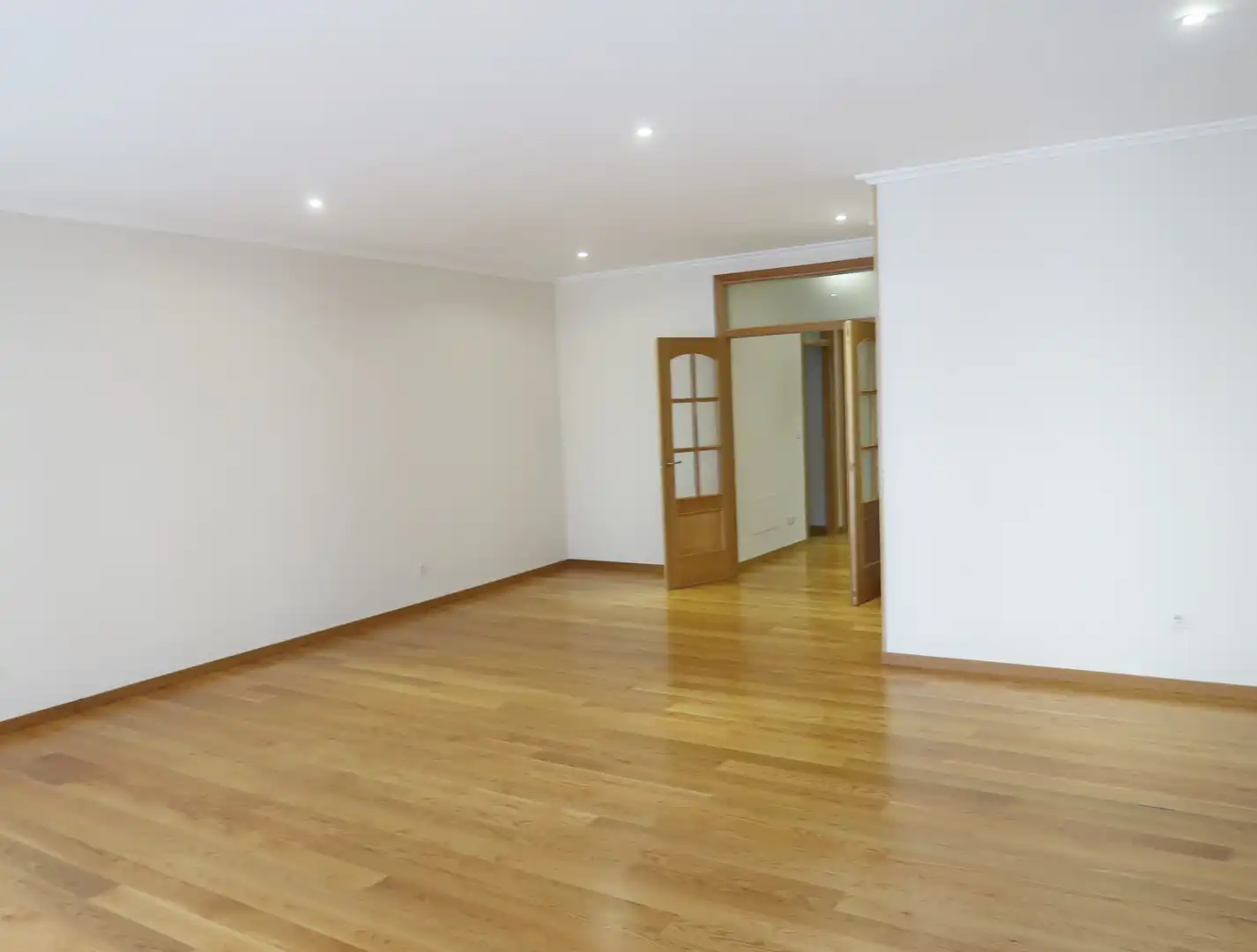 Living room of Flat for rent in A Coruña Capital   with Heating, Parquet flooring and Storage room