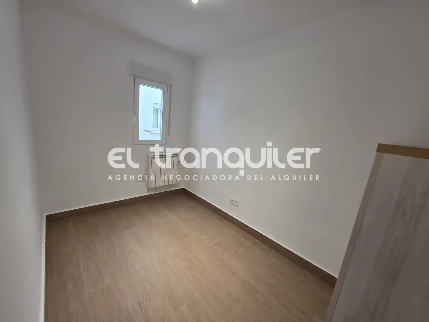 Bedroom of Flat for rent in Madrid  with Terrace and Washing machine