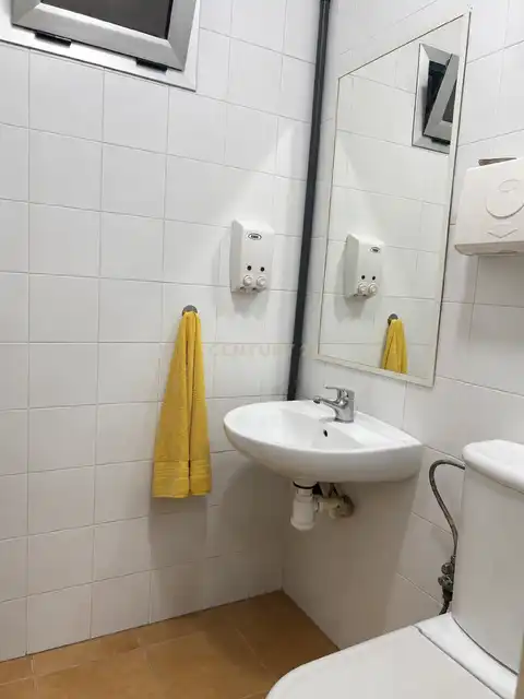 Badezimmer von Geschaftsraum zum Verkauf in Las Palmas de Gran Canaria mit Klimaanlage und Alarm
