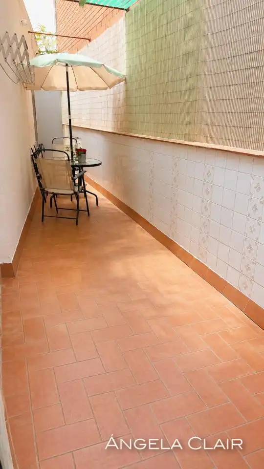 Exterior view of Flat for sale in Barcelona  with Air Conditioner, Heating and Parquet flooring