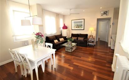 Living room of Flat to rent in  Madrid Capital  with Air Conditioner