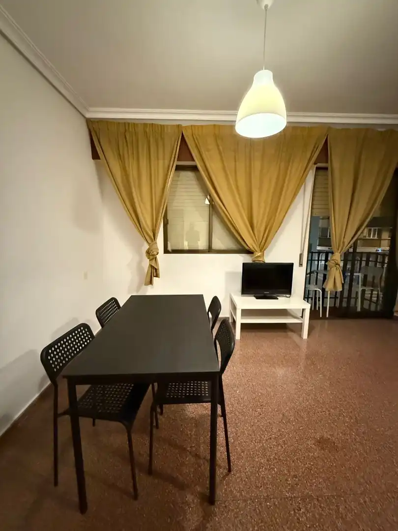 Menjador de Apartament de lloguer en Centro