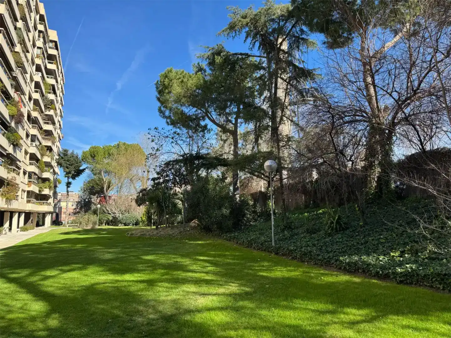 Jardín de Piso de alquiler en Madrid con Aire acondicionado, Jardín privado y Parquet