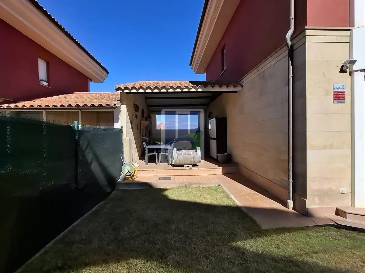 Jardí de Casa o xalet en venda en Cardeñadijo amb Traster