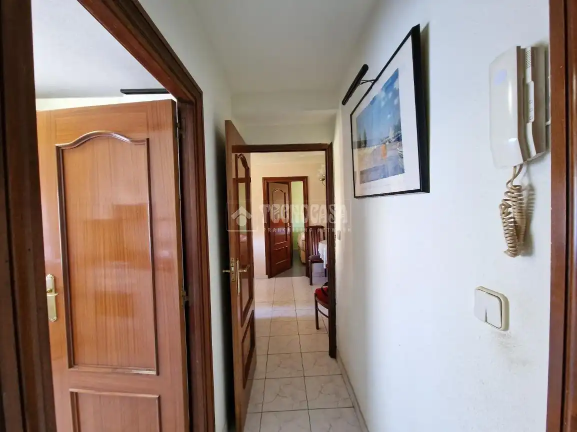 Piso en venta en Madrid con Calefacción y Balcón