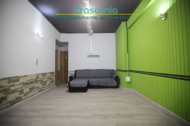 Local en venta en Basauri  con Amueblado