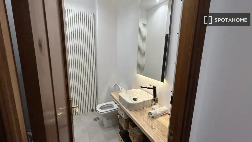 Bany de Apartament per a compartir en Madrid amb Aire condicionat, Calefacció i Terrassa