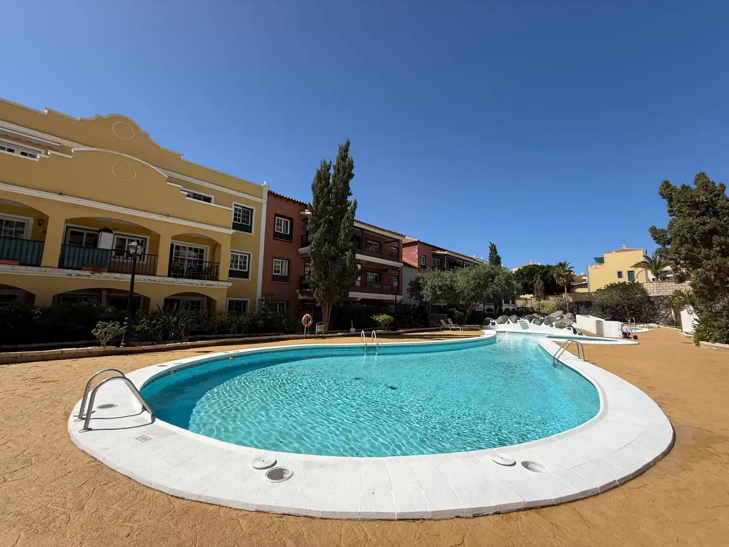 Piscina de Piso en venta en San Miguel de Abona con Terraza, Trastero y Amueblado