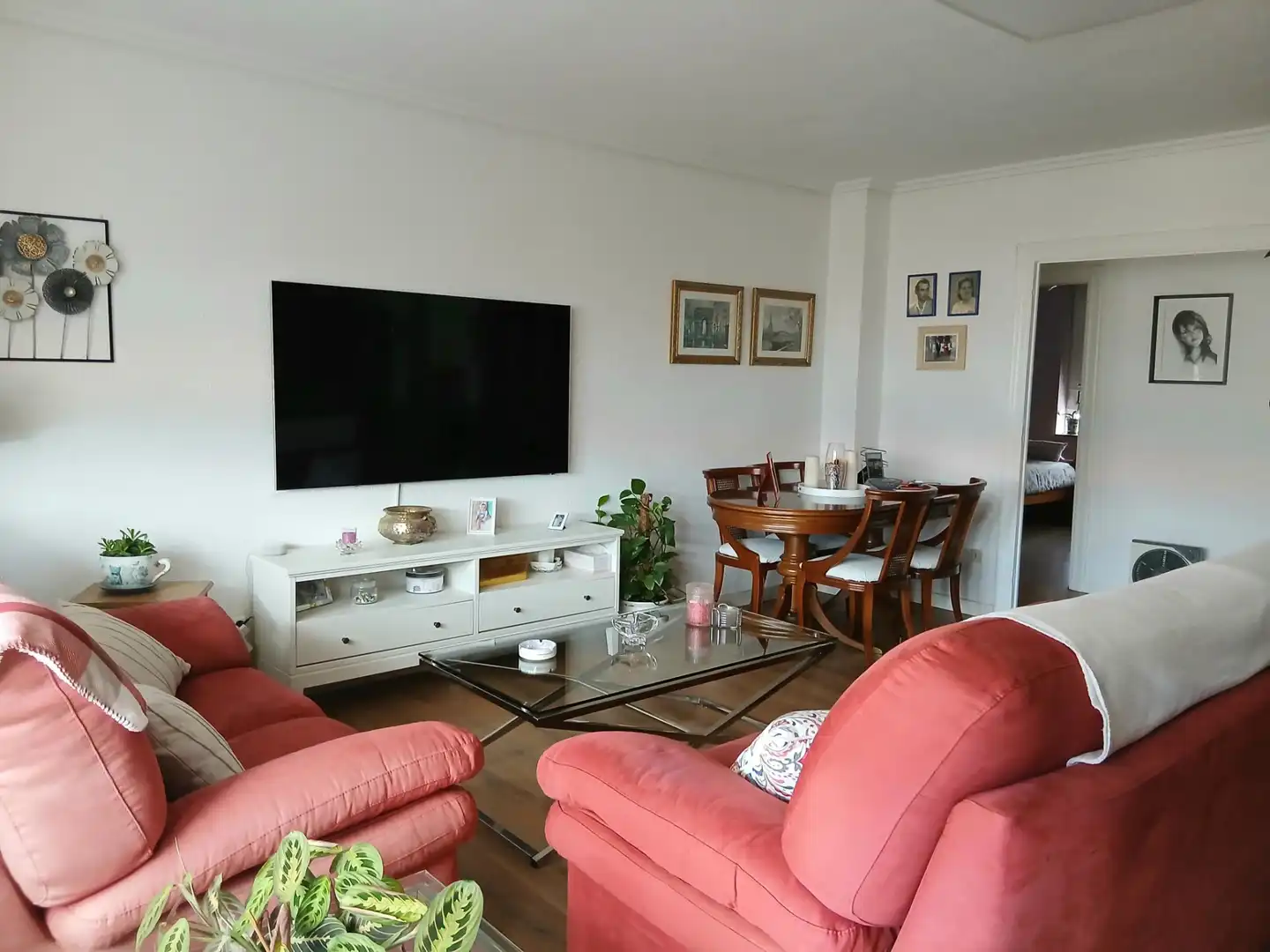 Sala d'estar de Pis en venda en Santa María de Cayón amb Calefacció, Parquet i Terrassa