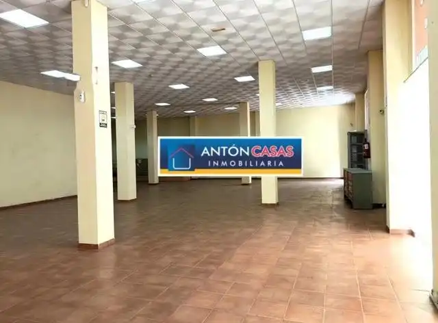 Local comercial en venda a Centro, imagen 3
