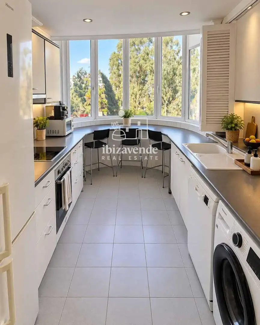 Piso con piscina en venta en historiador joan mari cardona, imagen 3
