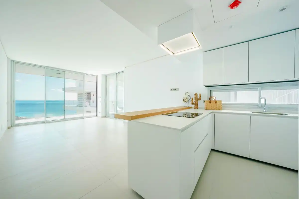 Ático con piscina en venta en Las Gaviotas  - Carvajal, imagen 4