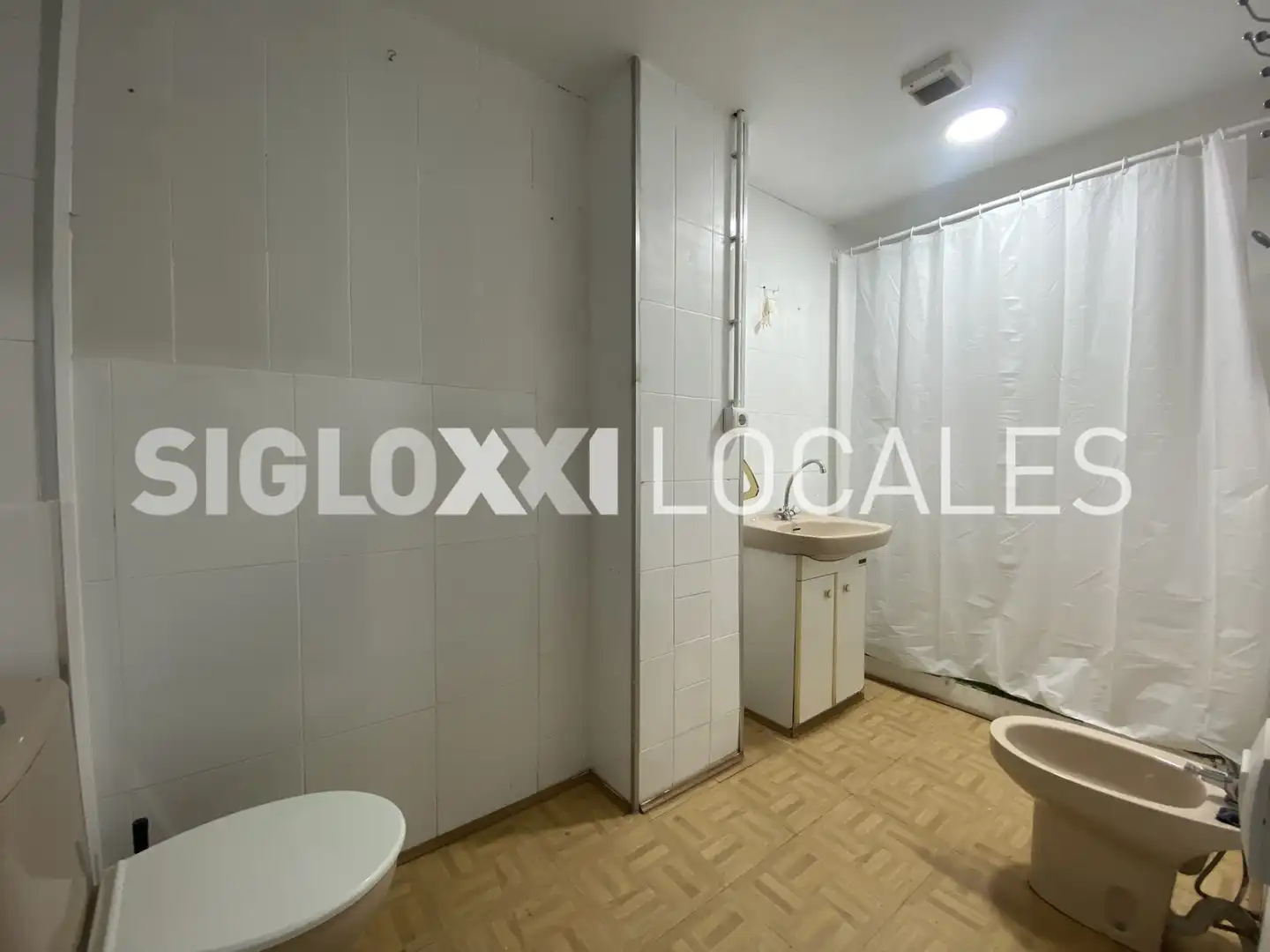 Badezimmer von Geschaftsraum zur Miete in Barcelona