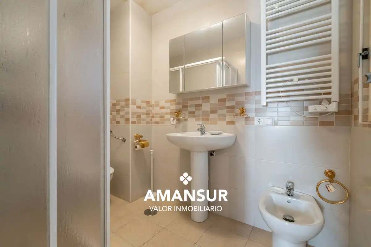Baño de Piso en venta en Huelva con Amueblado