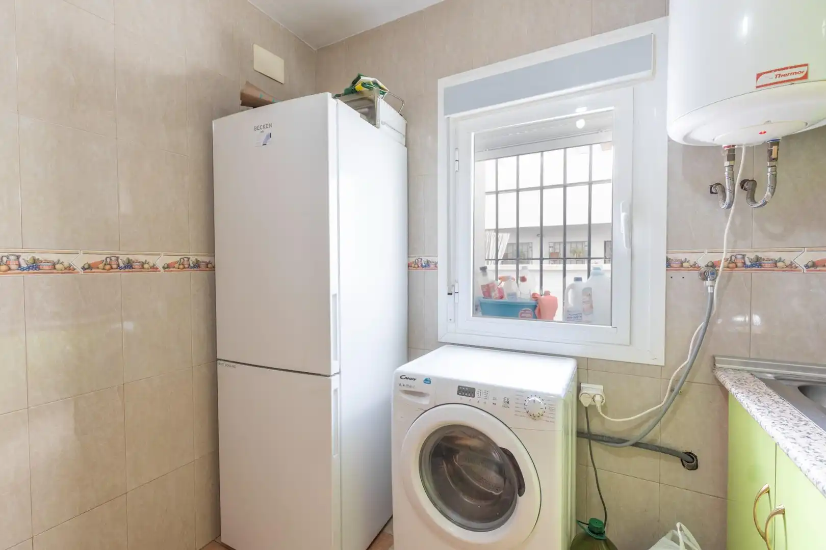 Cocina de Casa adosada en venta en Guadix con Aire acondicionado y Terraza