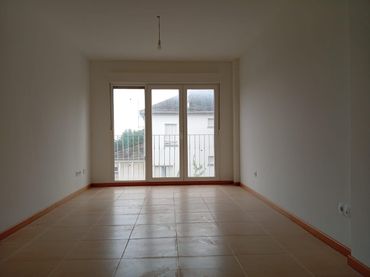 Pis amb ascensor en venda a VILA, DA 58