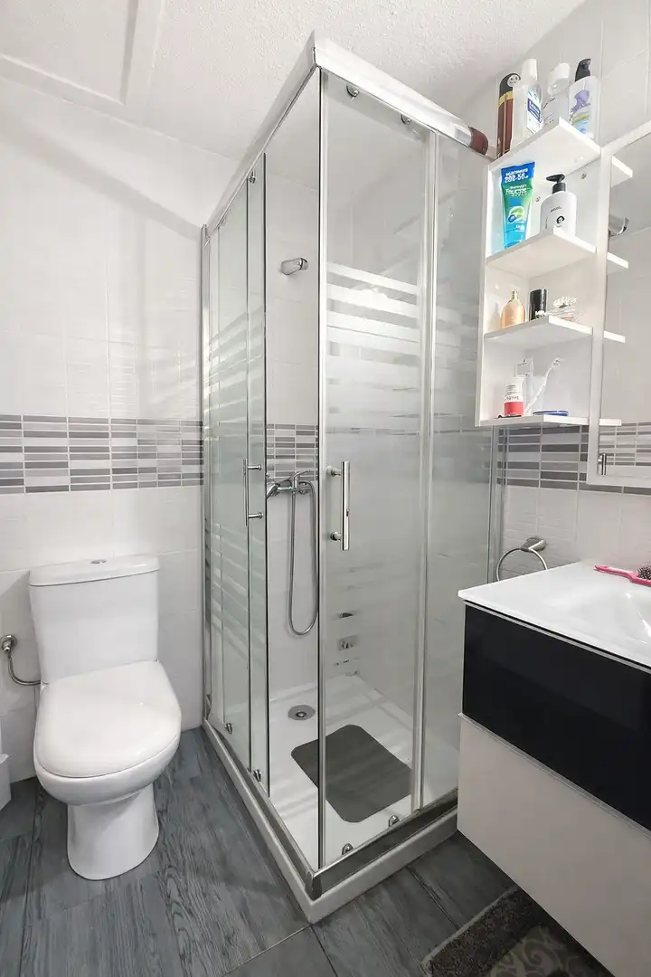 Baño de Piso en venta en Lleida con Calefacción