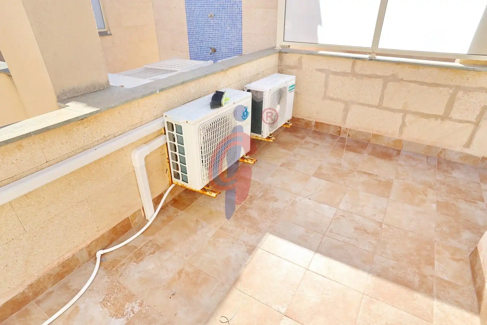 Balcony of Houses for sale in Torrevieja  with Air Conditioner, Terrace and Furnished