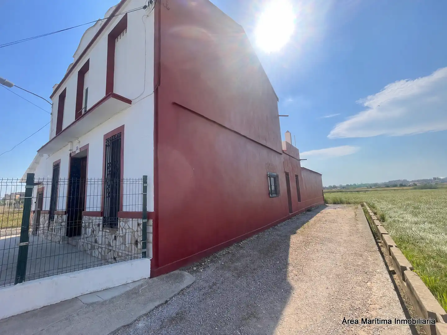 Vista exterior de Casa o xalet de lloguer en Valencia amb Terrassa, Traster i Moblat