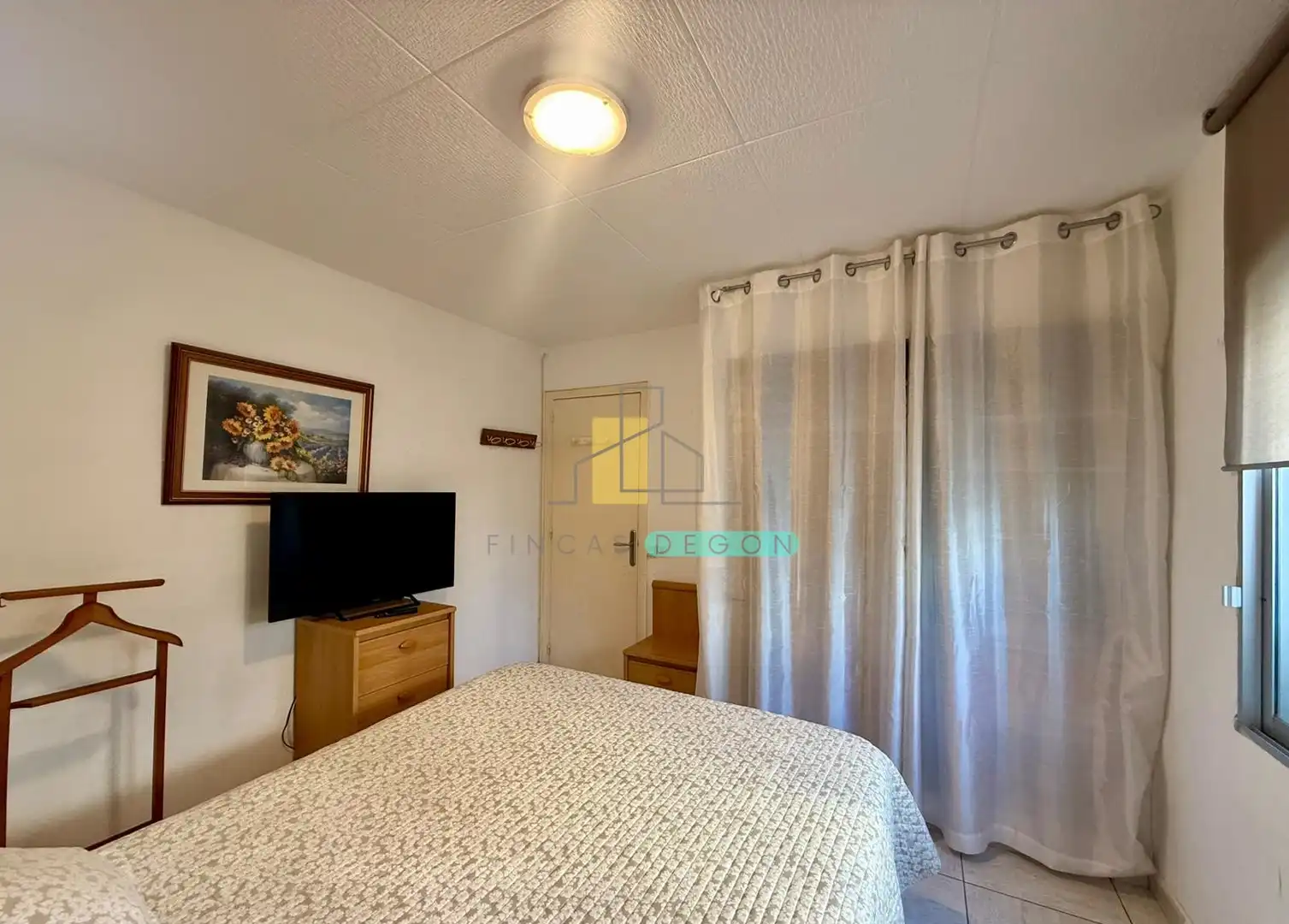 Schlafzimmer von Wohnungen zum Verkauf in Roses mit Heizung, Privatgarten und Möbliert