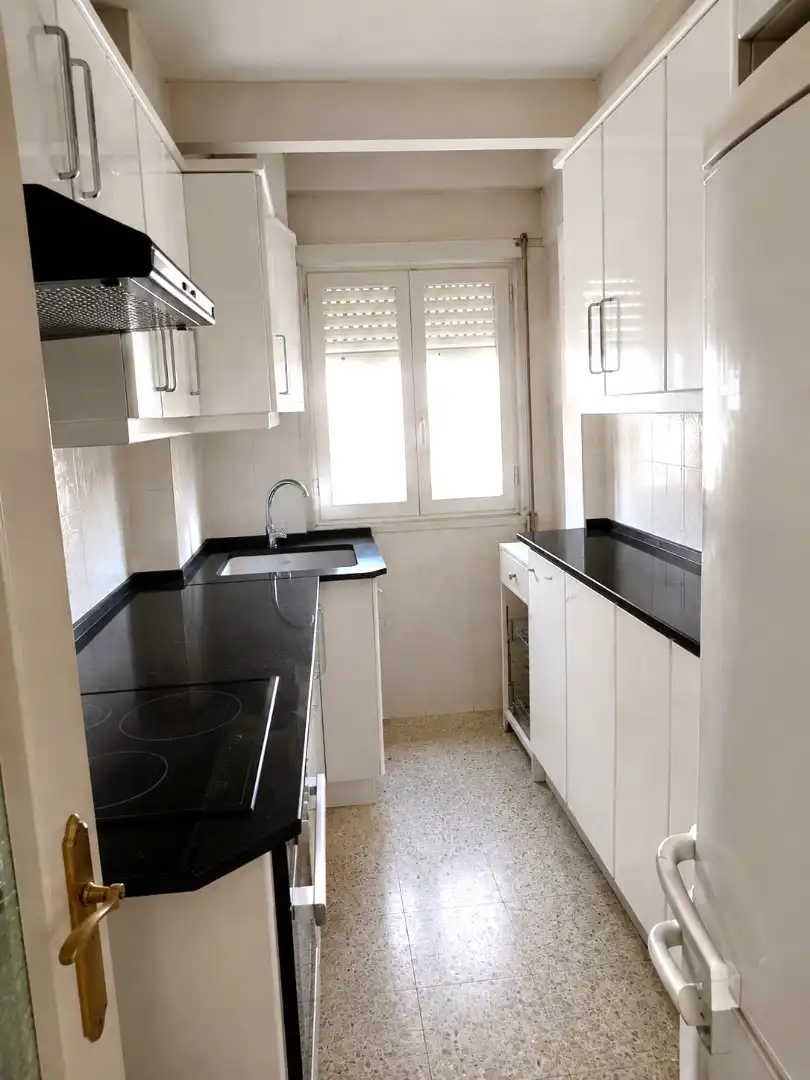 Cocina de Piso en venta en Cuéllar con Amueblado, Horno y Lavadora