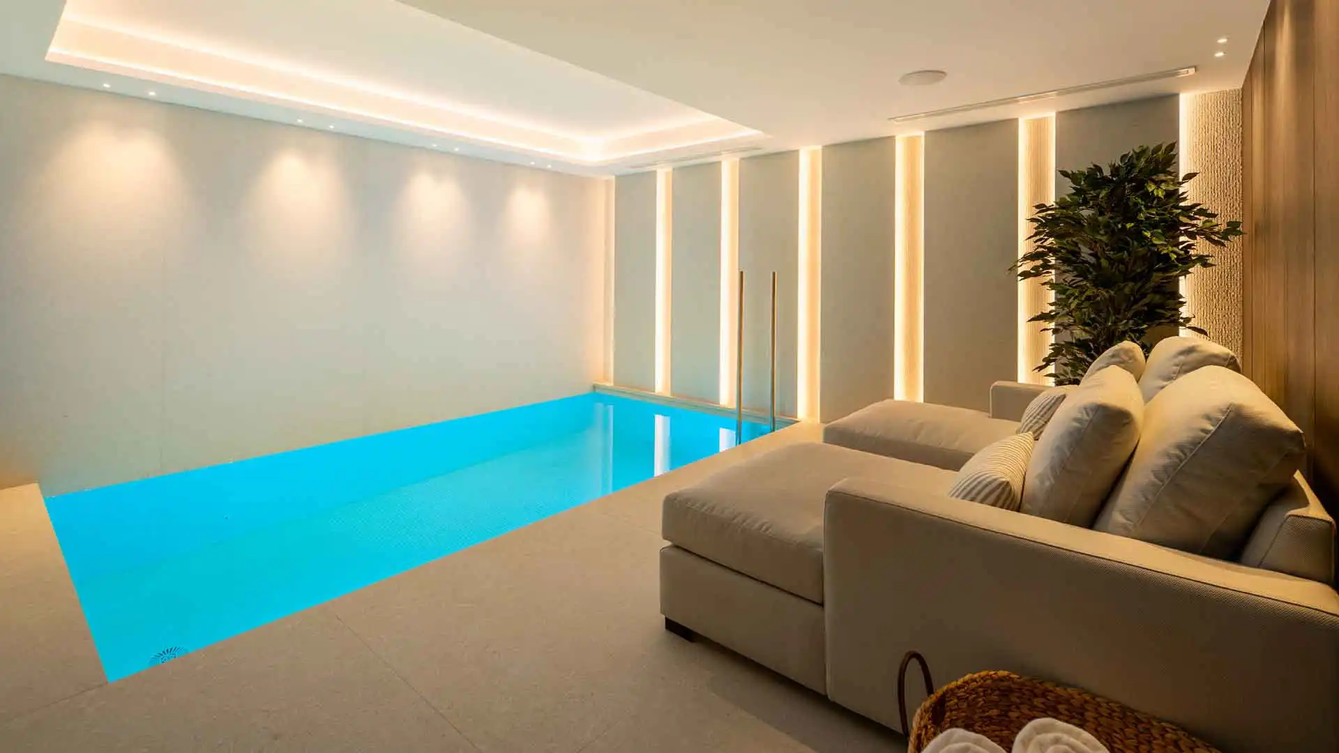 Piscina de Casa o xalet en venda en Benahavís amb Aire condicionat, Jardí privat i Terrassa