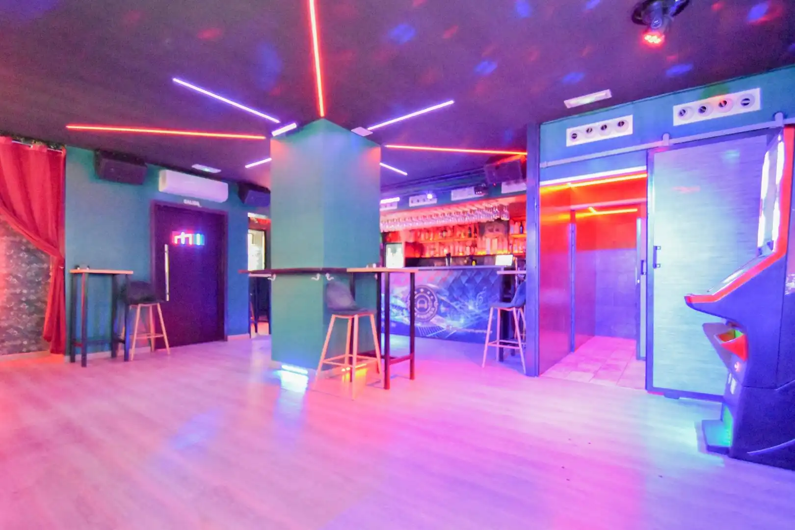 Business premises for transfer in Calle socrates 22, imagen 26
