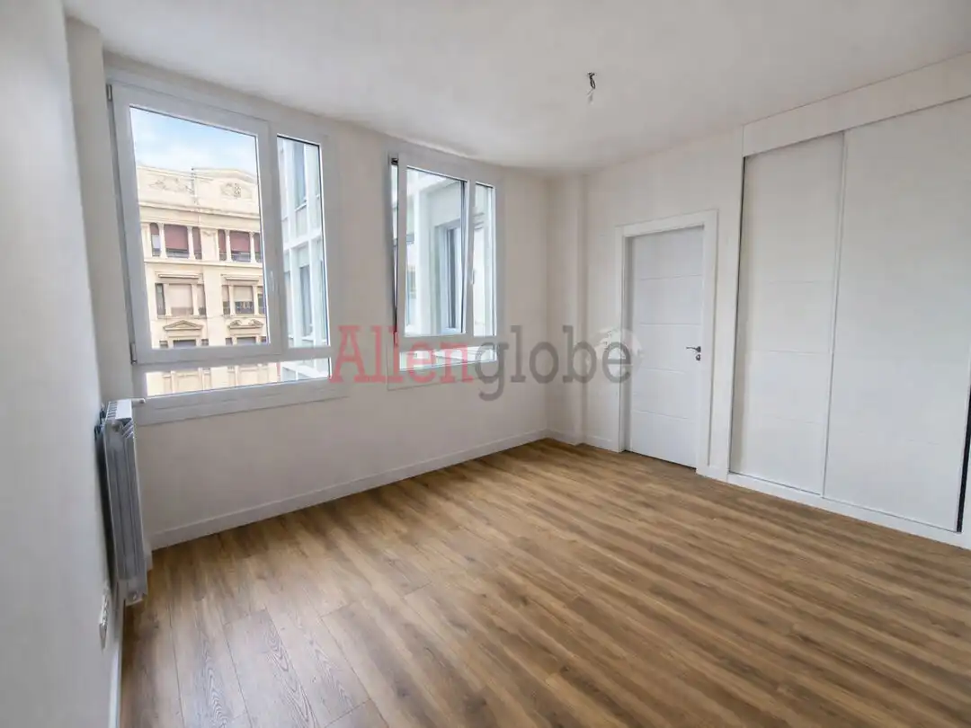 Wohnzimmer von Wohnung zur Miete in Gijón  mit Heizung und Abstellraum