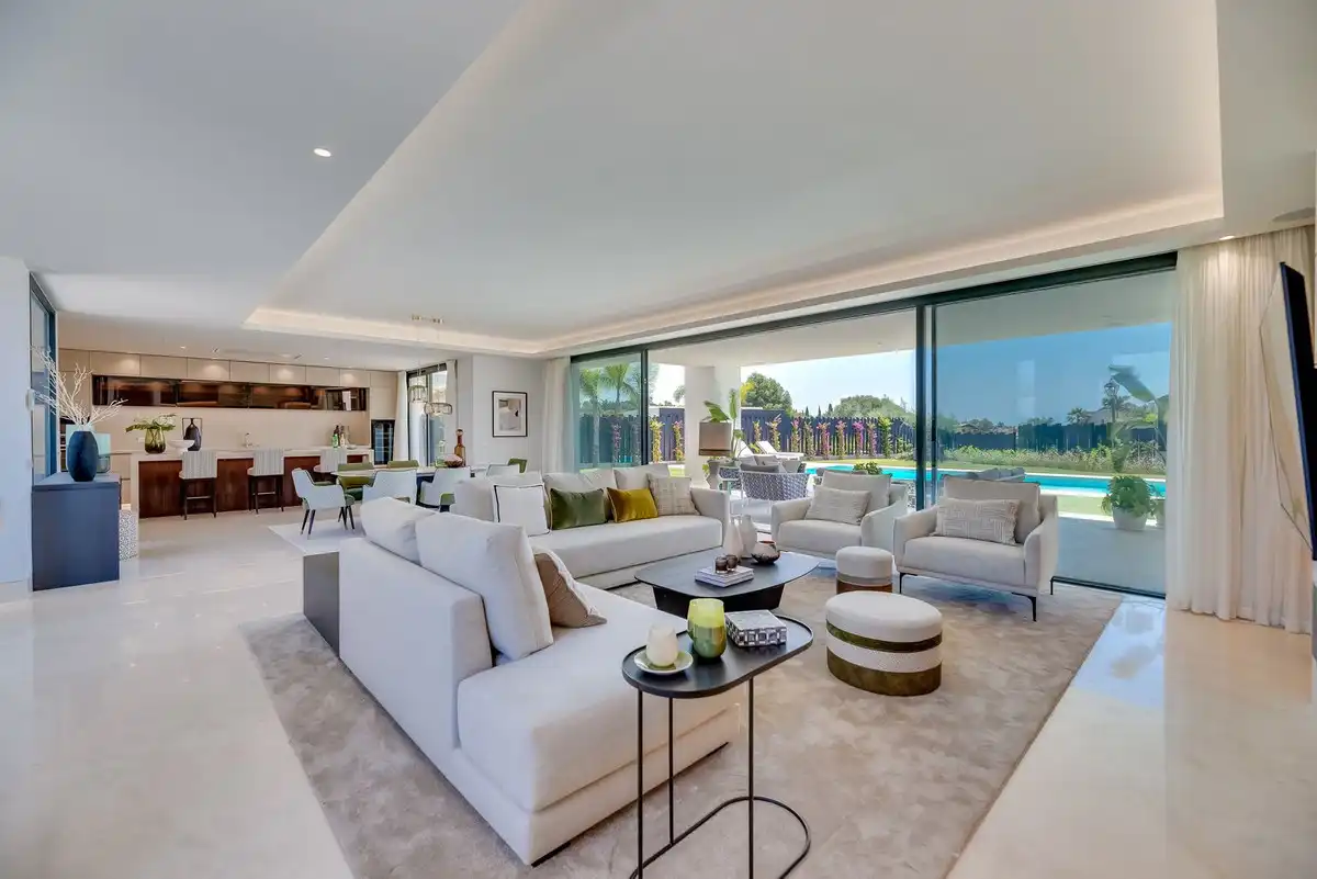 Chalet con piscina en venta en Milla de Oro, imagen 6