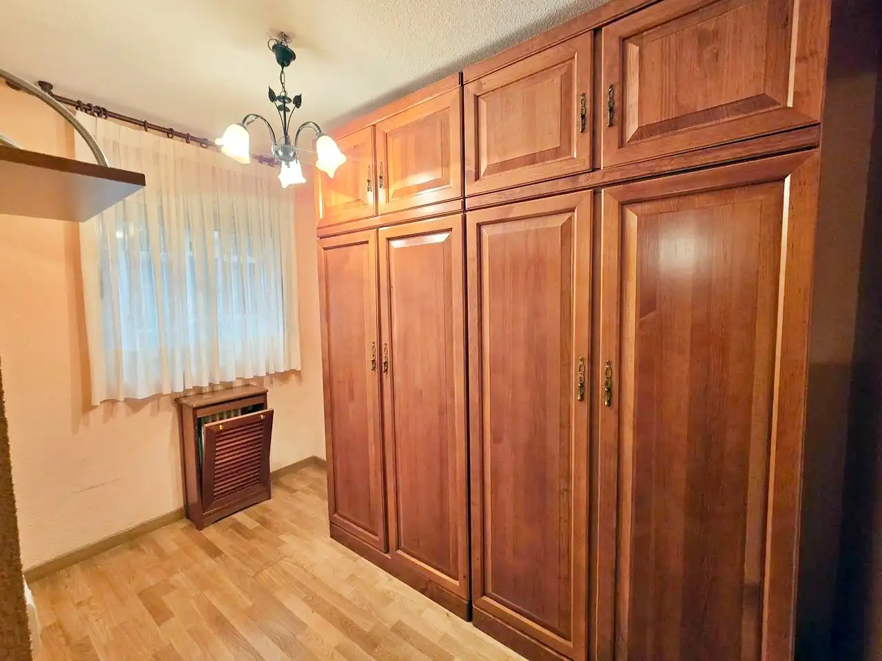 Schlafzimmer von Wohnung zur Miete in Leganés mit Klimaanlage, Heizung und Parkett
