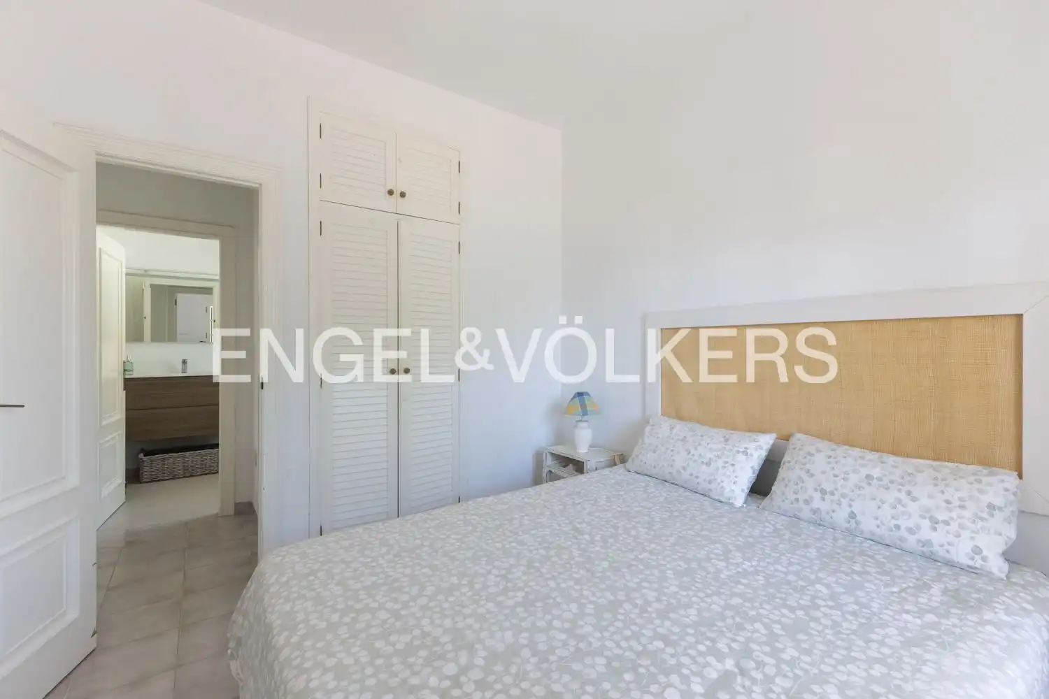 Bedroom of Houses for rent in Valencia  with Air Conditioner, Heating and Private garden