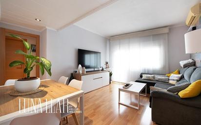 Living room of Flat for sale in Castelldefels  with Air Conditioner, Heating and Terrace