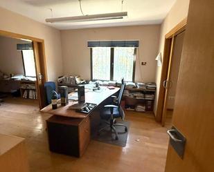 Oficina en venda en Segovia Capital amb Calefacció