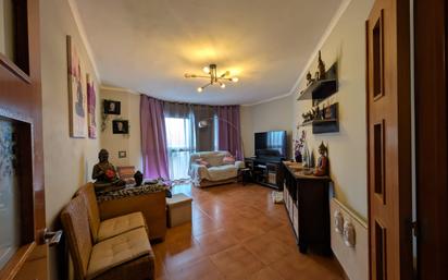 Living room of Flat for sale in Cornellà de Llobregat  with Heating and Balcony