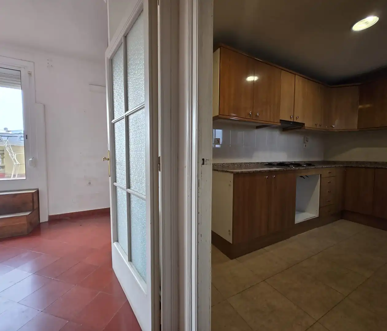 Kitchen of Attic for sale in Barcelona  with Air Conditioner, Terrace and Alarm