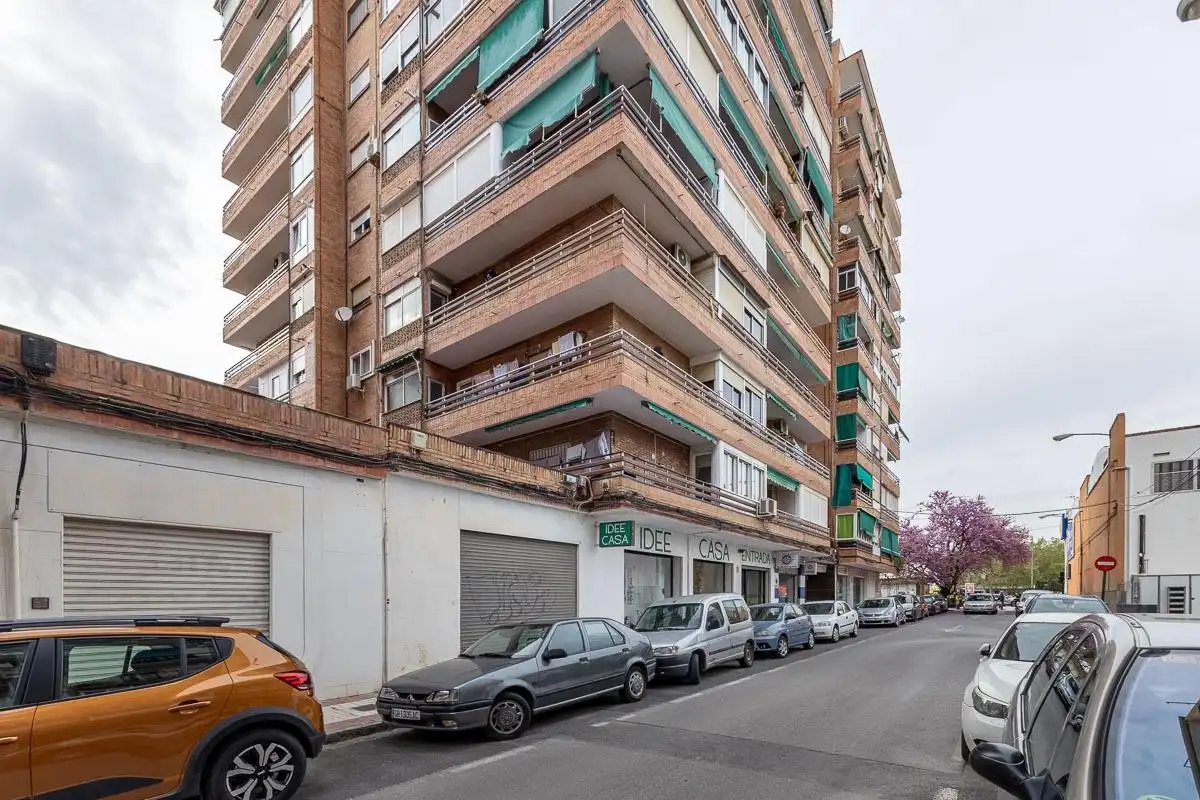 Flat with terrace to rent in Chana, imagen 26