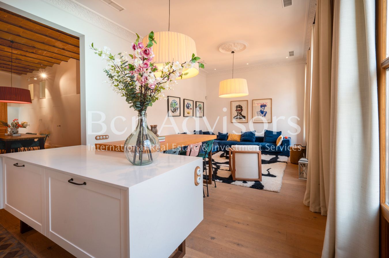 Living room of Flat for sale in  Barcelona Capital  with Air Conditioner, Heating and Terrace