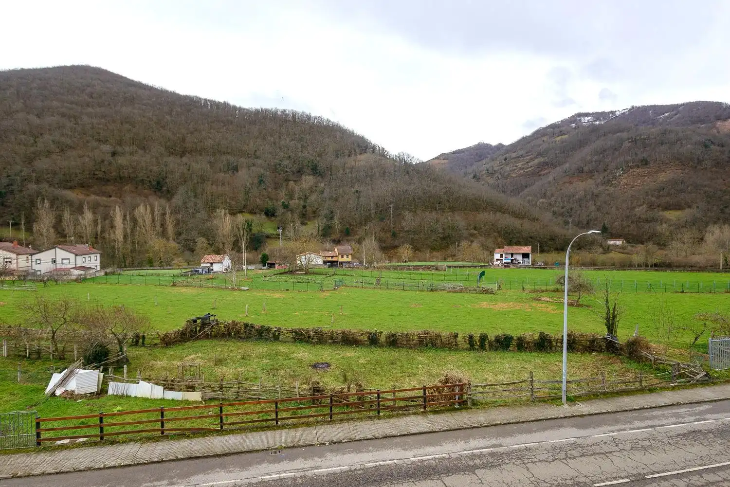 Vista exterior de Piso en venta en Aller con Calefacción, Trastero y Amueblado