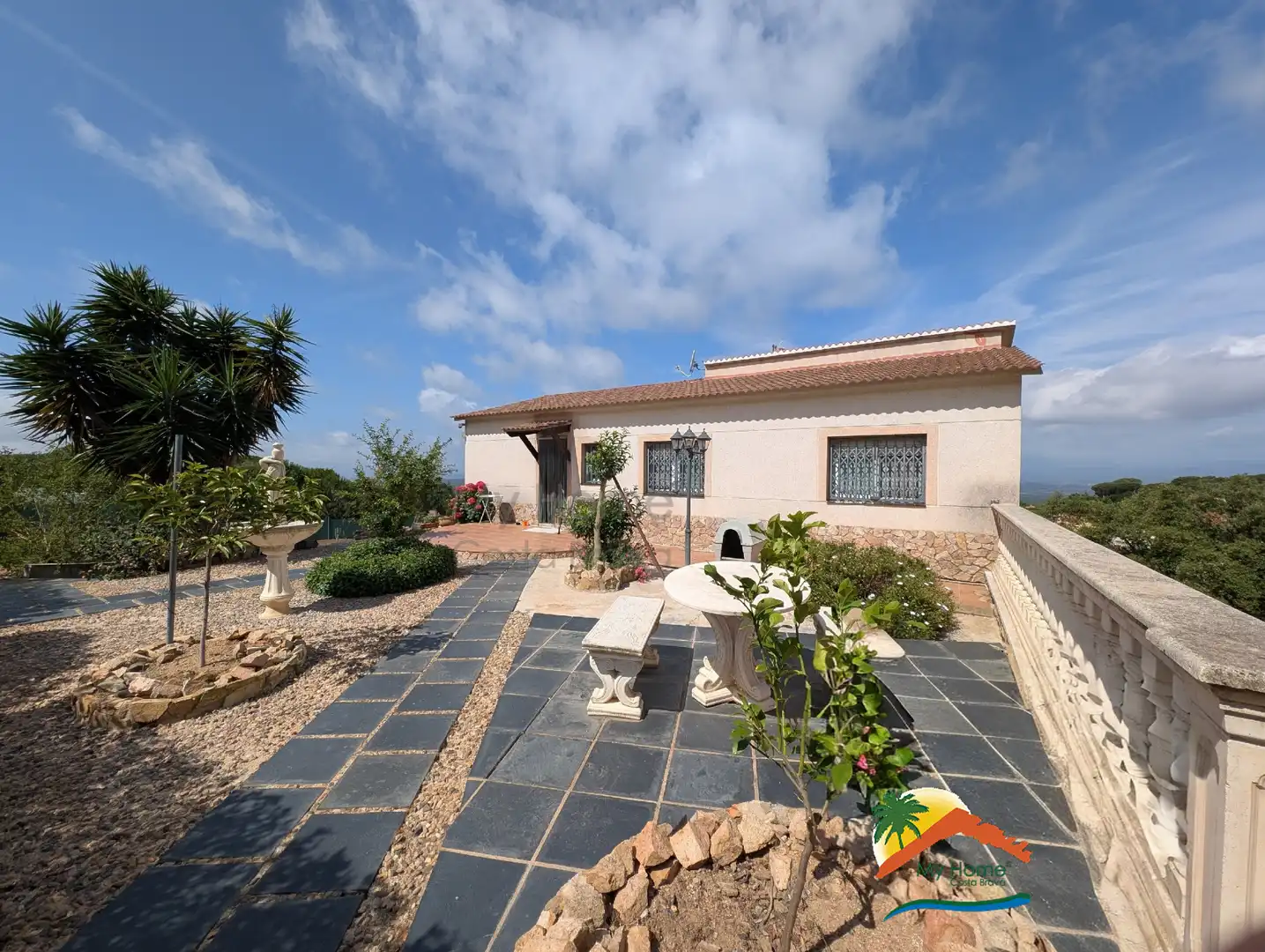 Vista exterior de Casa o xalet en venda en Vidreres amb Calefacció, Jardí privat i Terrassa