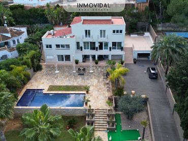 Detached house with pool for sale in La Pedrera - Vessanes