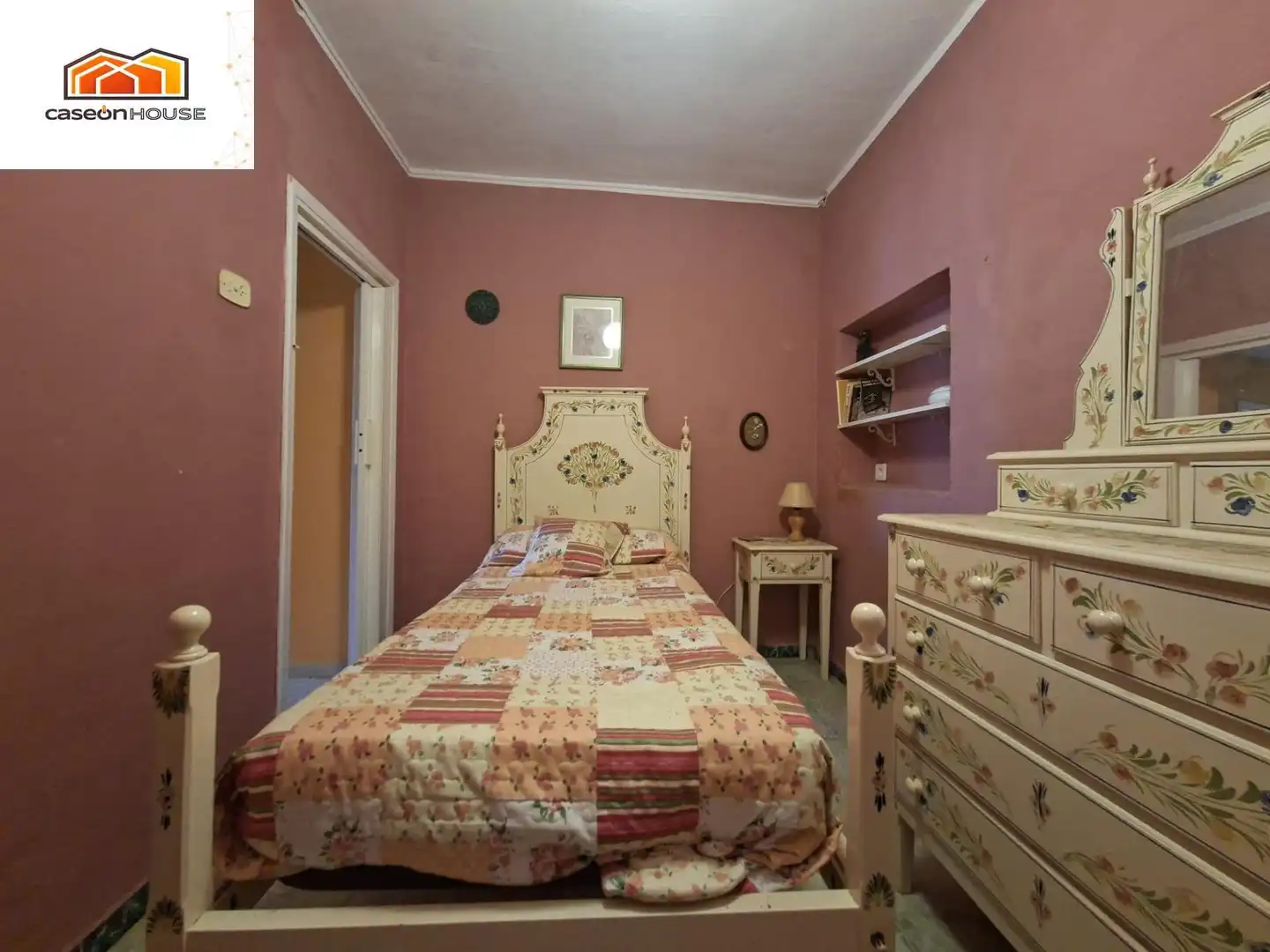 Habitación de Casa o chalet en venta en Chiclana de la Frontera con Terraza y Piscina comunitaria