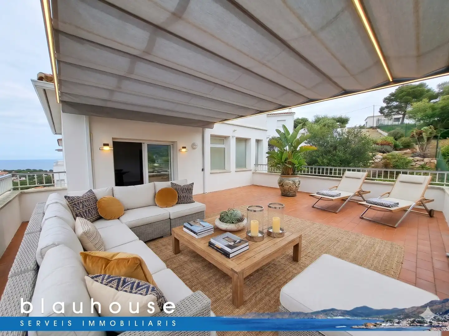 Terrasse von Dachboden zum Verkauf in Llançà mit Klimaanlage und Terrasse