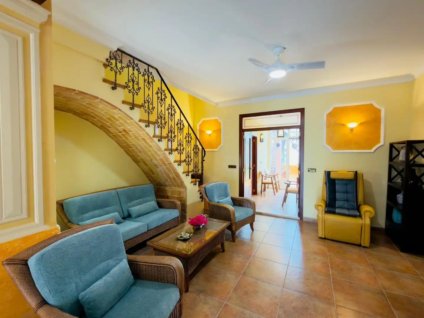 Houses for sale in La Granja de la Costera  with Air Conditioner