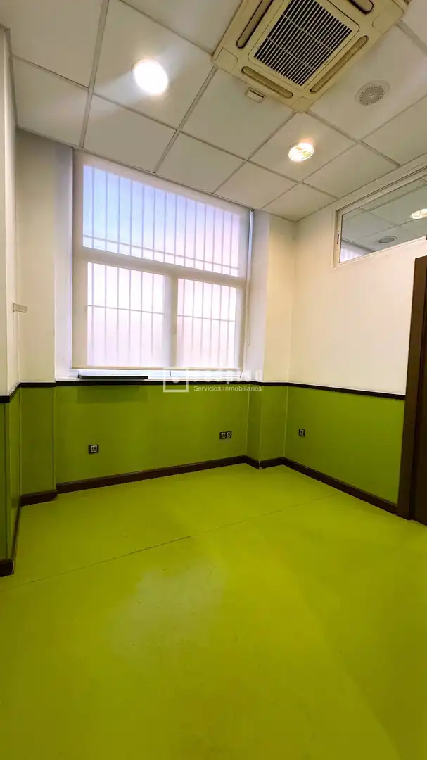 Geschaftsraum zur Miete in Recondo, Campo Grande