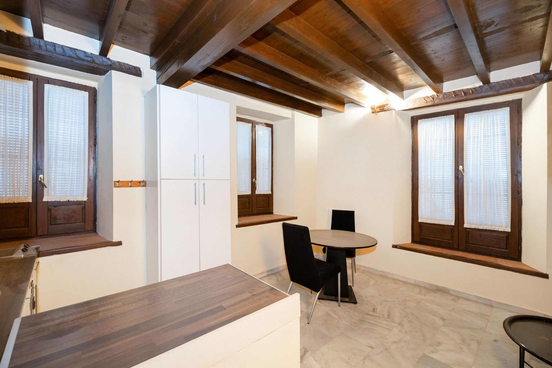 Kitchen of Apartment for sale in  Granada Capital  with Air Conditioner and Heating