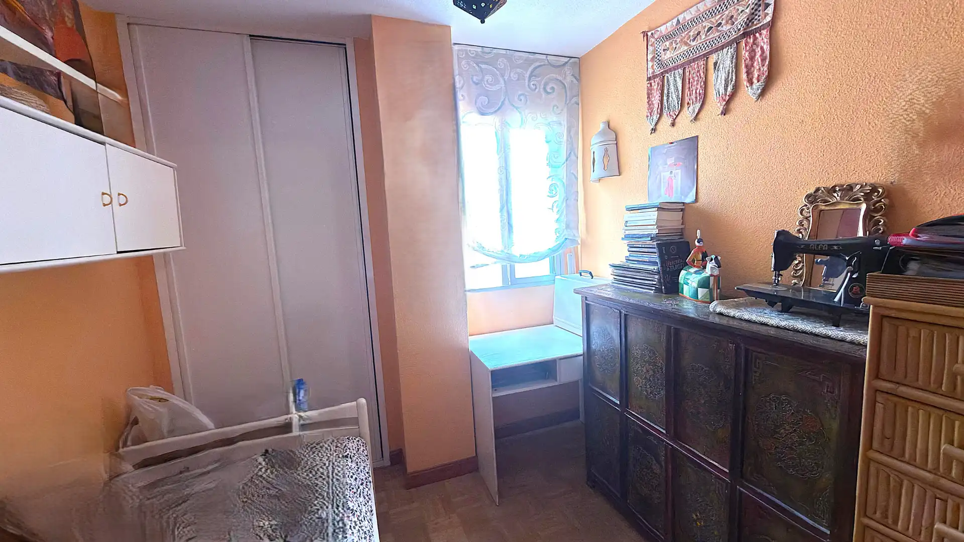 Piso en venta en Calle de Argentina, Valleaguado - La Cañada