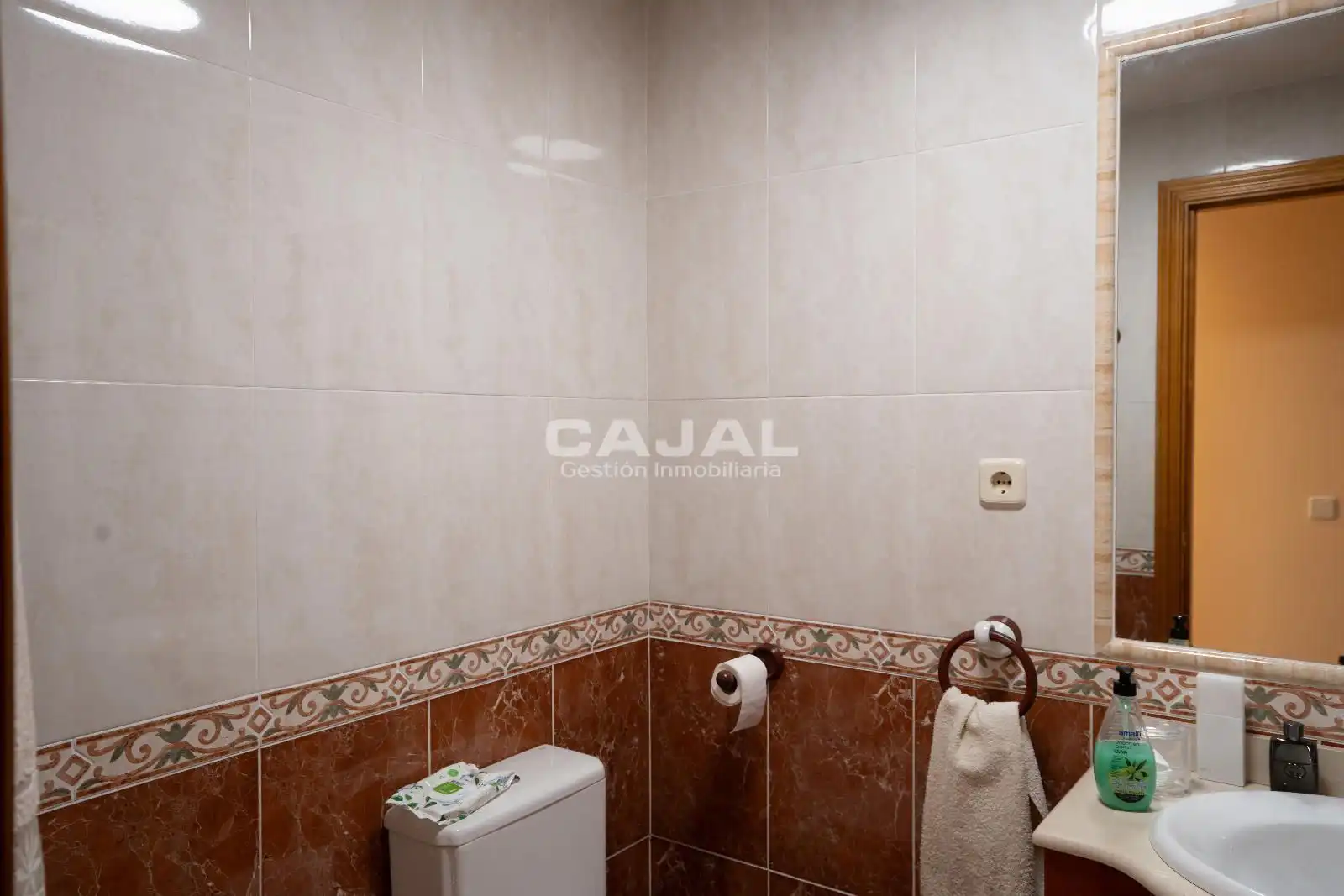 Badezimmer von Wohnung zum Verkauf in Riaza mit Heizung, Abstellraum und Schwimmbad