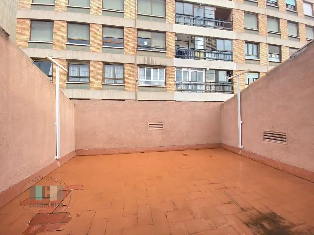 Duplexes for sale in Calle Poeta Verdaguer, Hospital - Plaza del Real