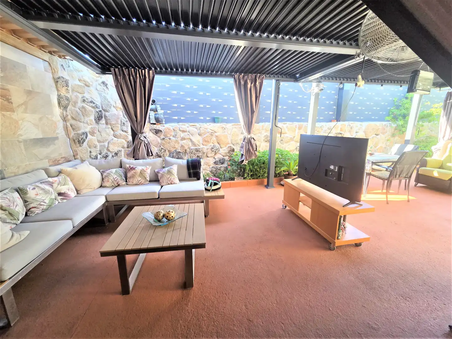 Terrace of Detached homes for sale in Navalagamella  with Air Conditioner, Heating and Private garden